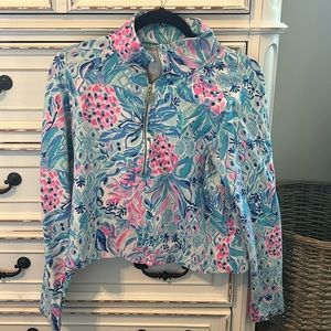 Lilly Pulitzer Cropped Popover in Size M